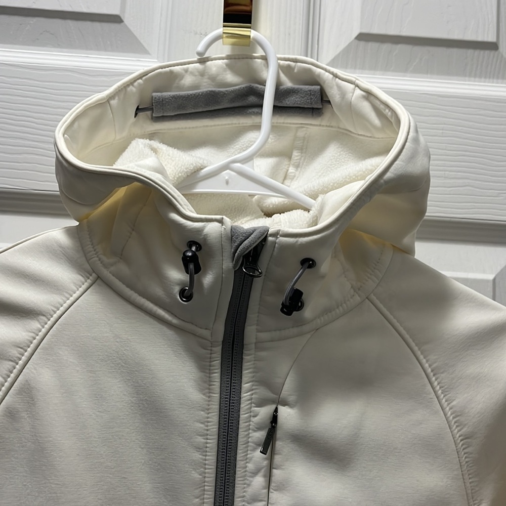 Kirkland Jacket - Picture 3 of 8